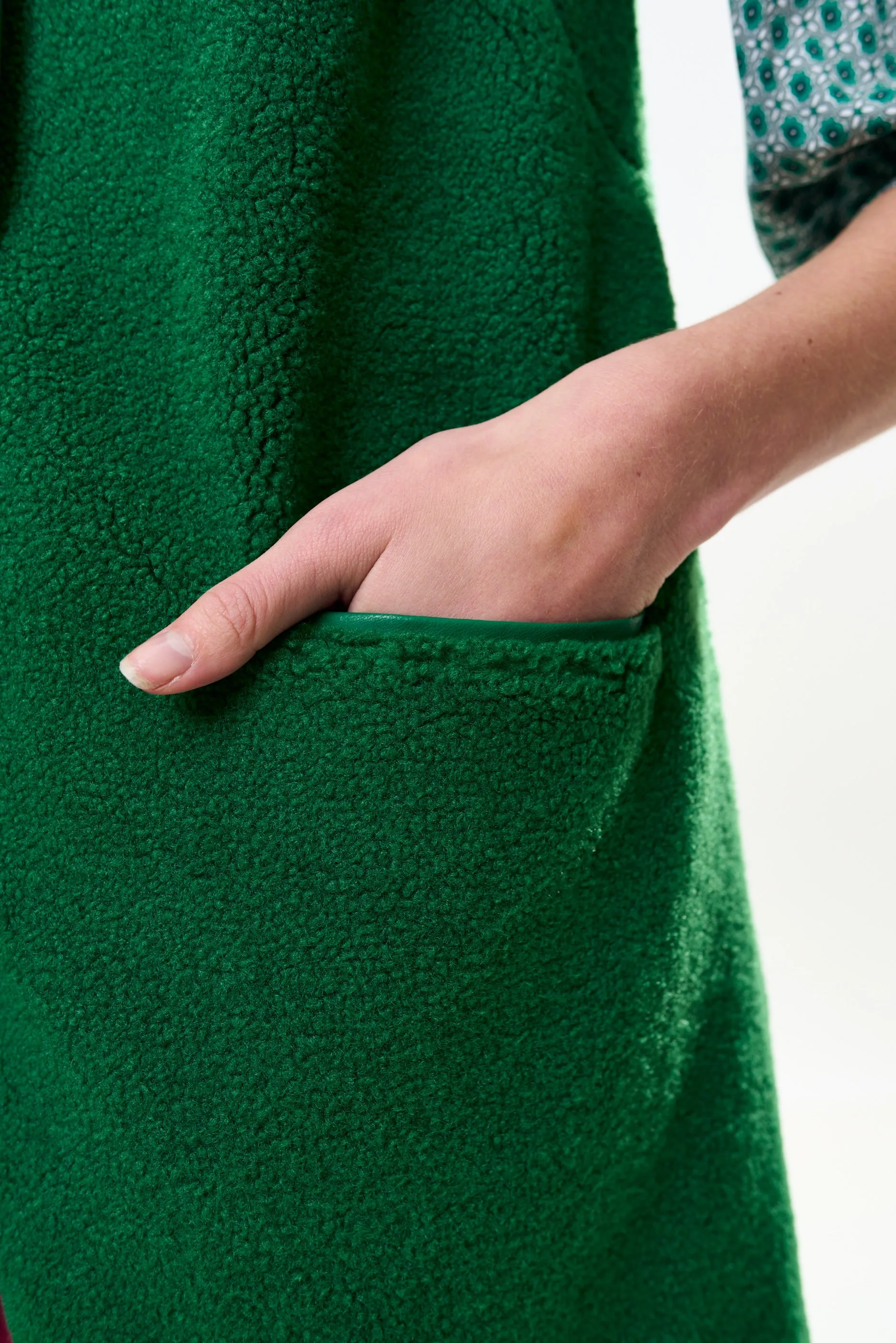 Cathel Borg Longline Gilet - Green