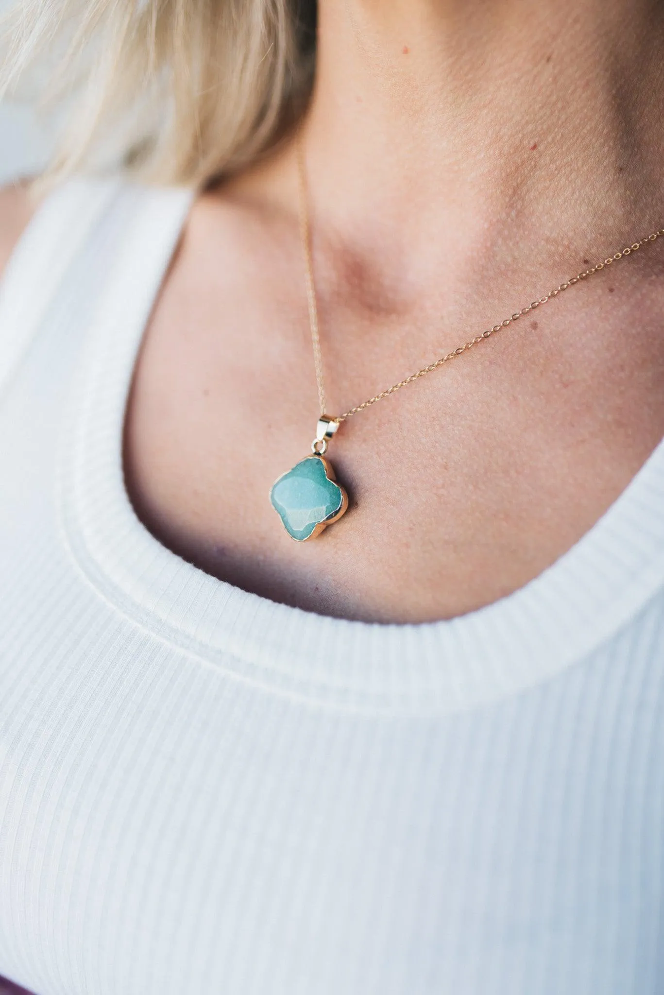 Clover Stone Pendant Necklace