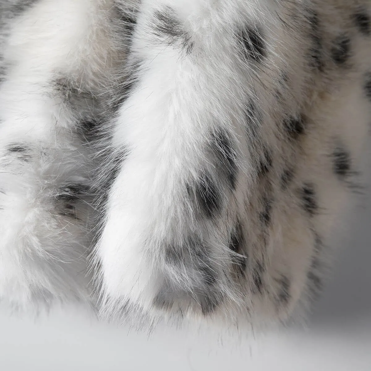 Luxurious Faux Fur Coat for Women