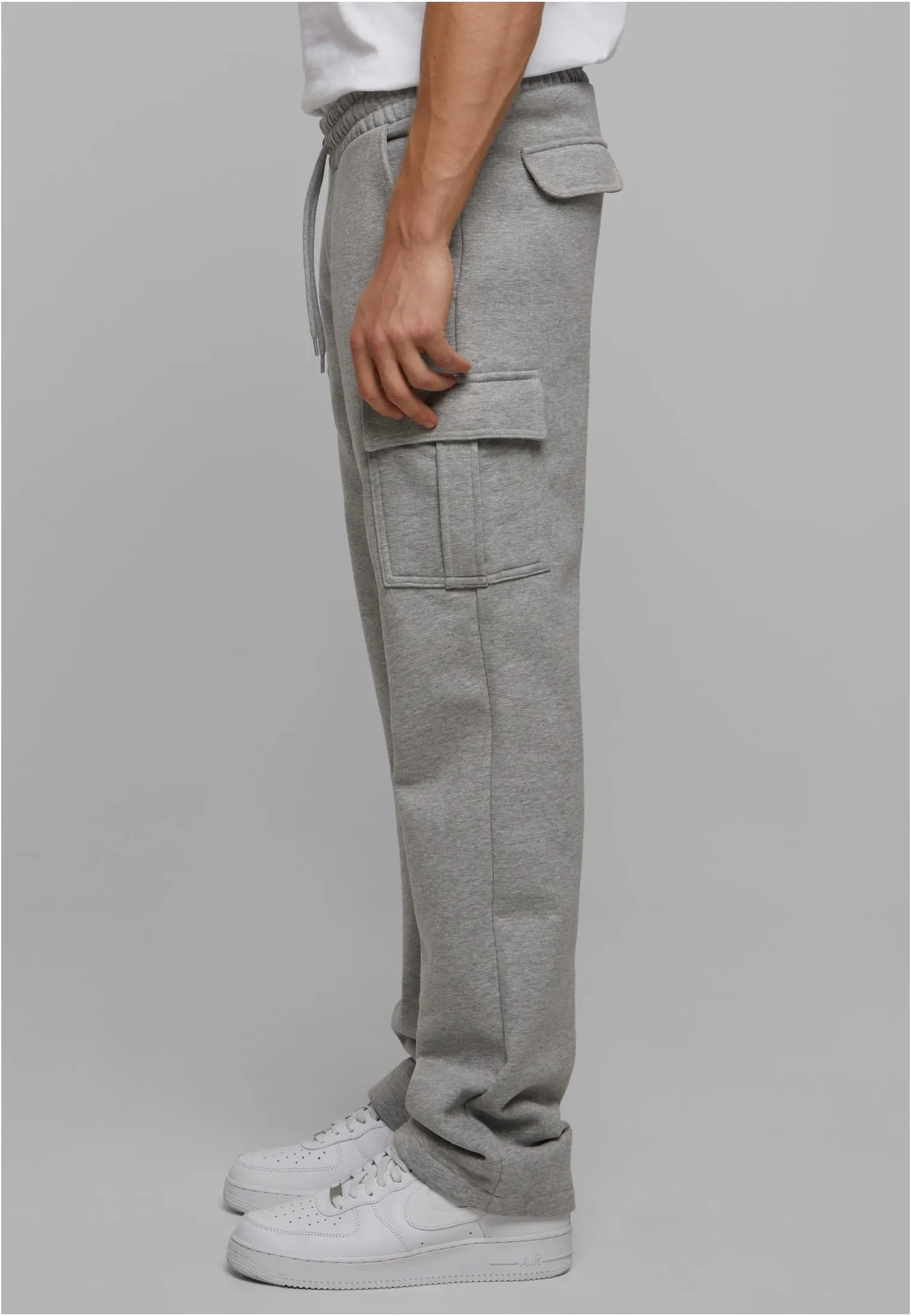 UC Heavy Straight Leg Cargo Sweatpants