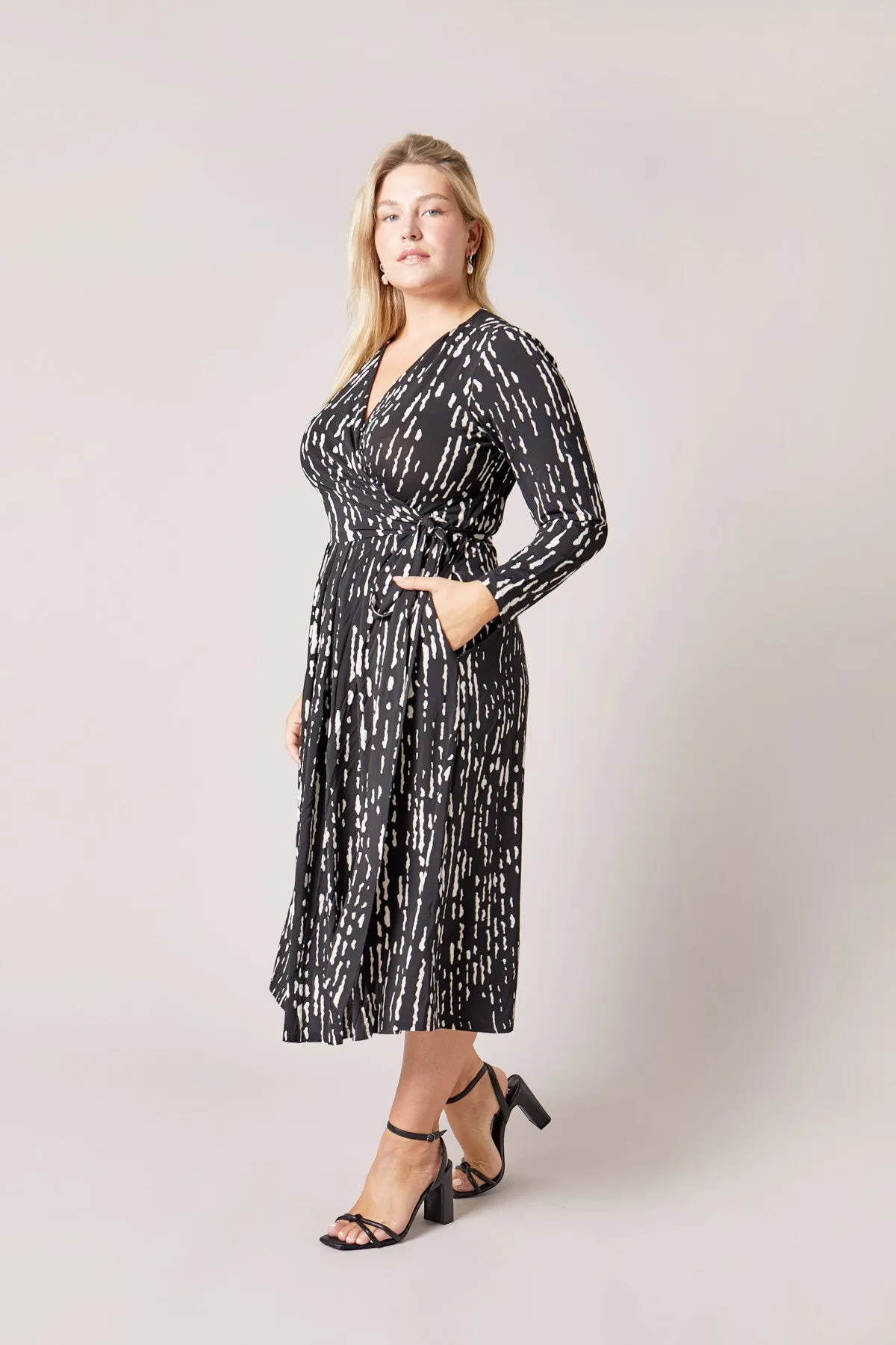 Wrap Jersey Dress Black & White